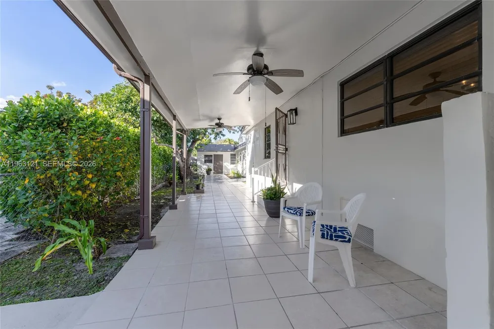 1631 SW 21st St, Miami, FL 33145