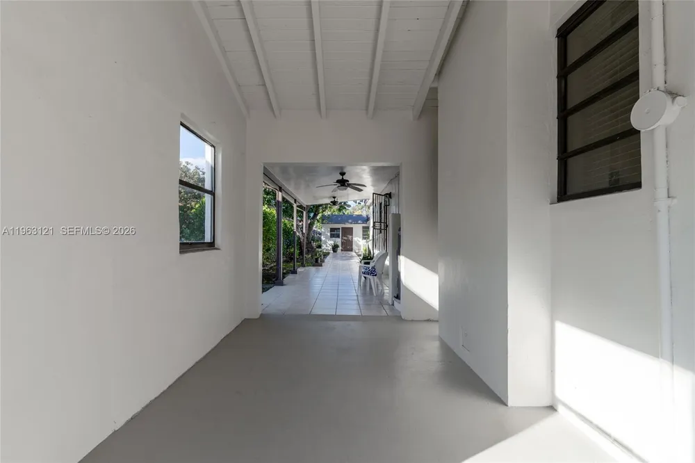 1631 SW 21st St, Miami, FL 33145