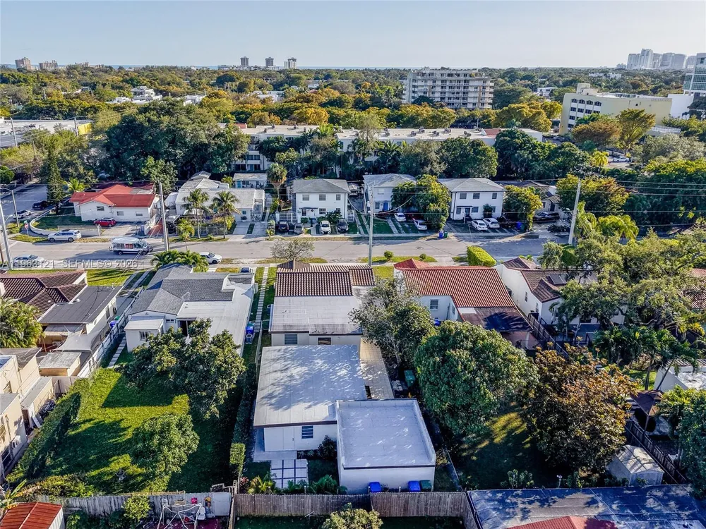 1631 SW 21st St, Miami, FL 33145