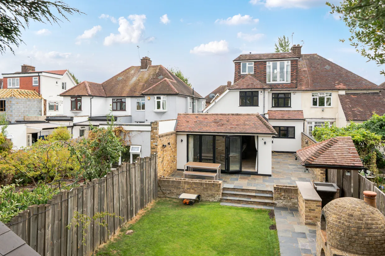Kenver Avenue, Finchley, N12 photo 19