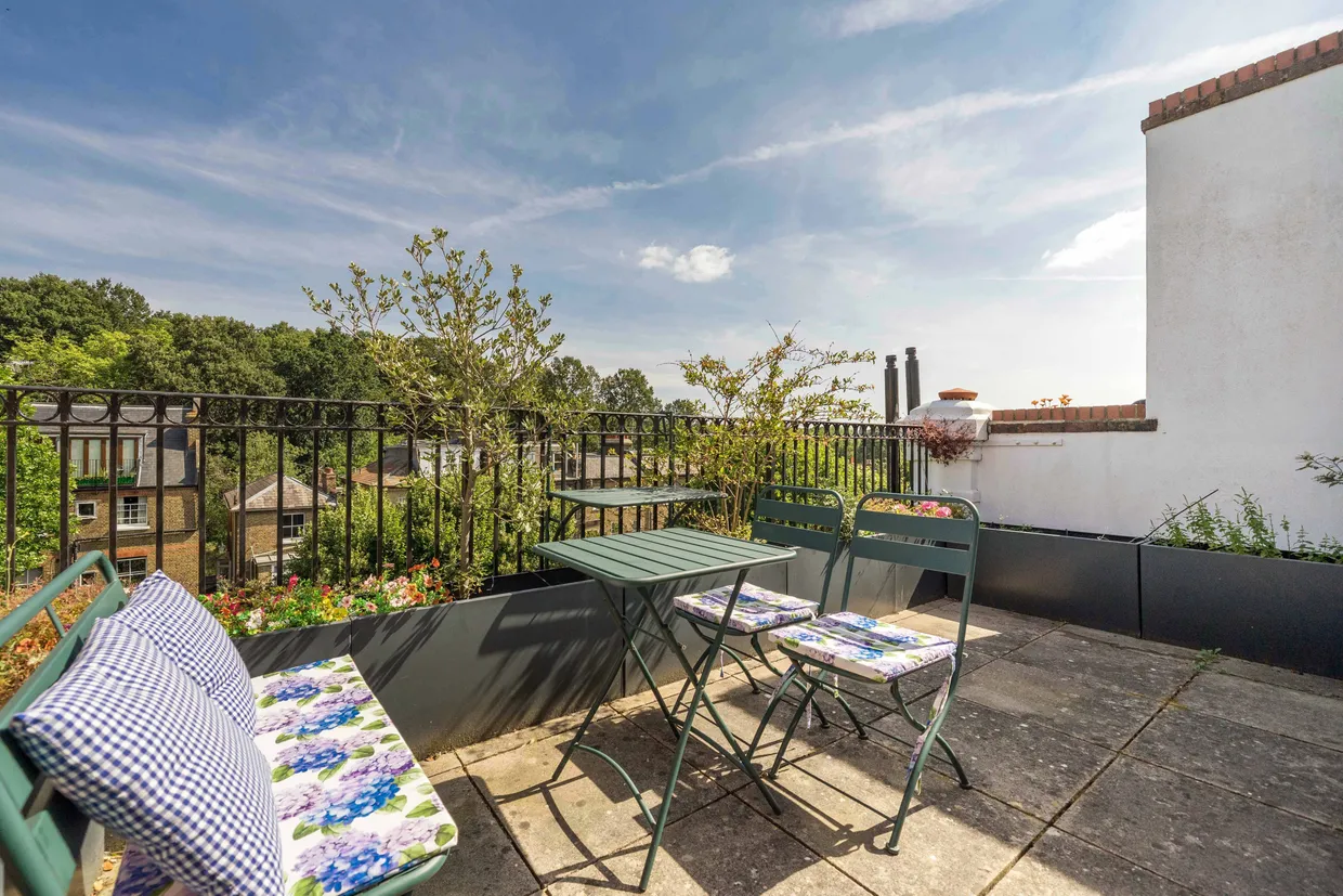 Denning Road, London, NW3 photo 13