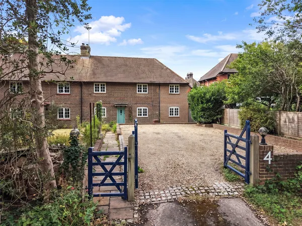 Pollards Wood Road, Oxted, Surrey, RH8