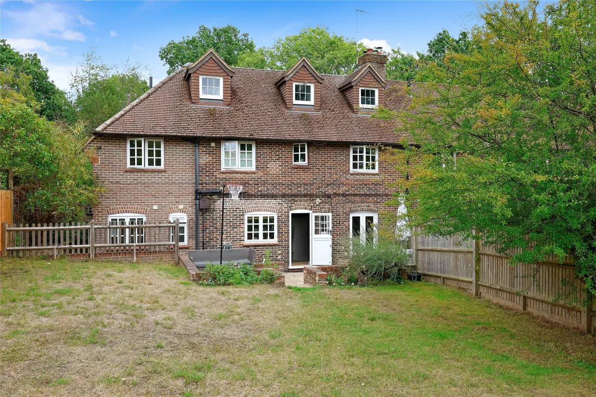 Pollards Wood Road, Oxted, Surrey, RH8