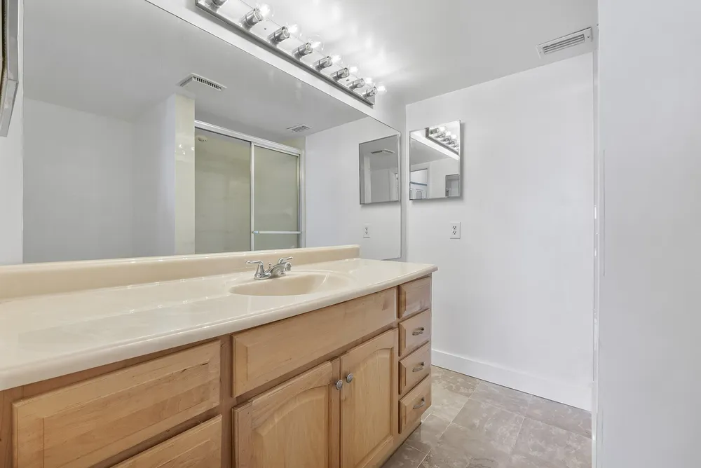 5828 Coral Lake Dr, Margate, FL 33063