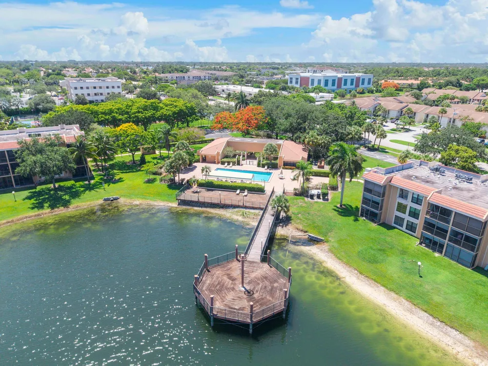 5828 Coral Lake Dr, Margate, FL 33063