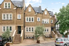 Grove Park Road London W4 photo 1