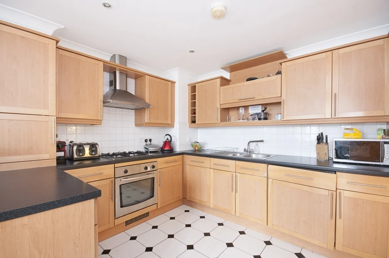 Ferndale Road Clapham SW4 photo 2