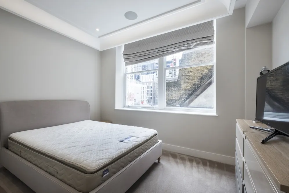 West Smithfield London EC1A photo 7