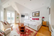 Grove Park Road London W4 photo 14