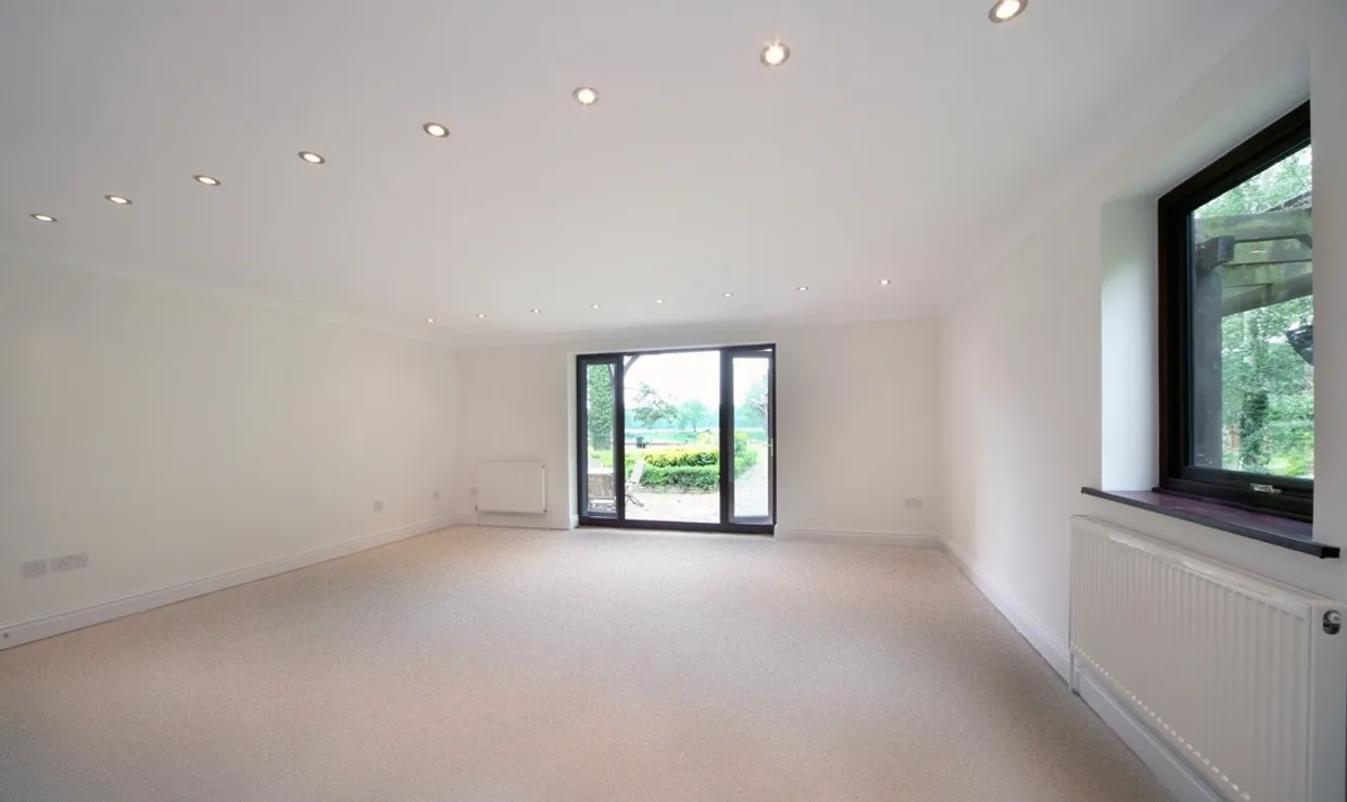 Riversdale Bourne End SL8 photo 9