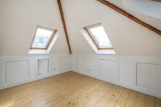 Burntwood Lane London SW17 photo 9