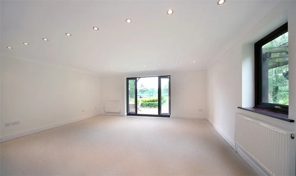 Riversdale Bourne End SL8 photo 16