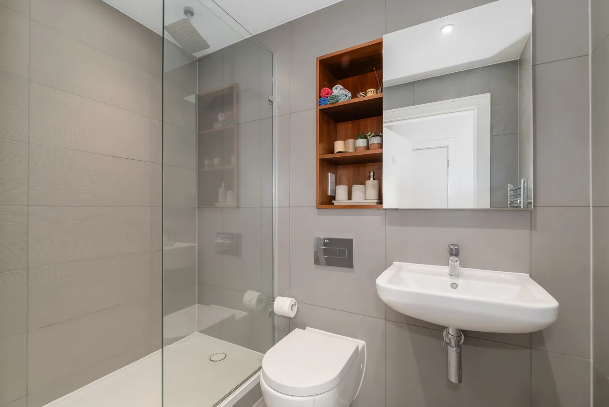 Handley Drive, London, SE3 photo 15