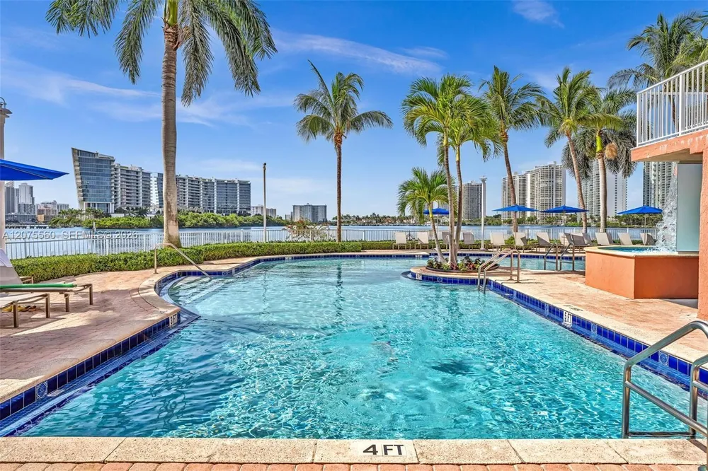 3370 Hidden Bay Dr, Miami, FL 33180
