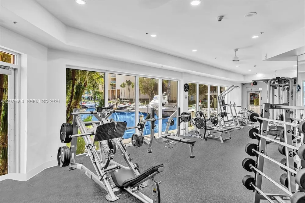 3370 Hidden Bay Dr, Miami, FL 33180