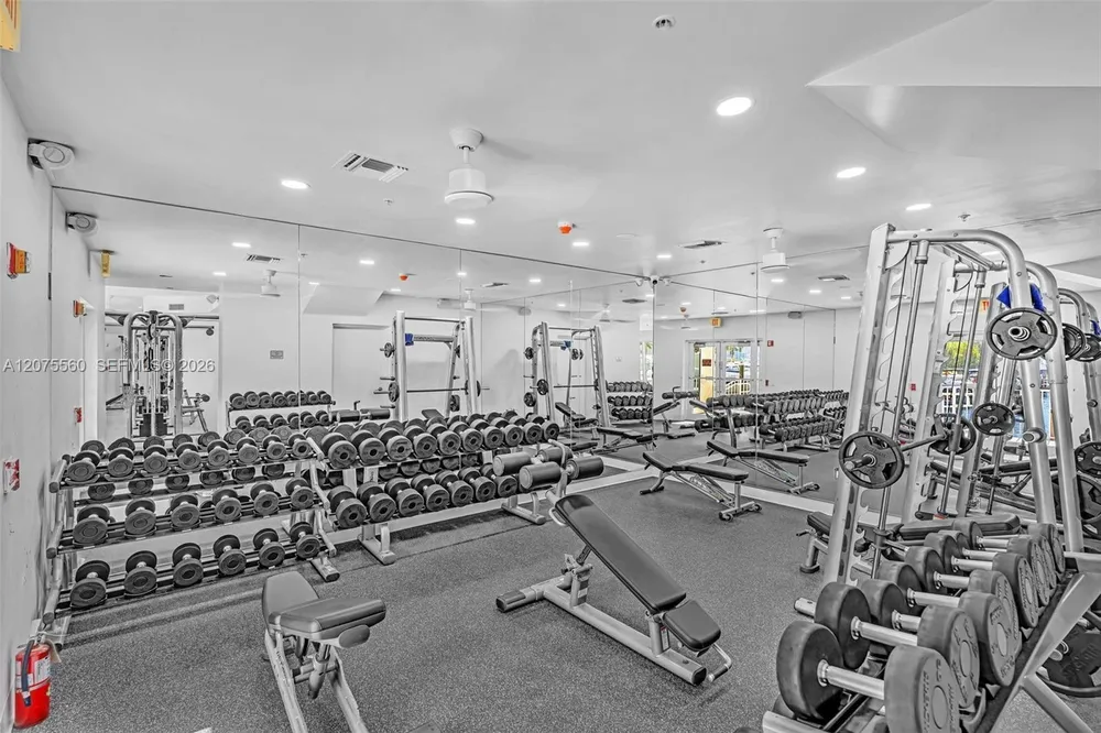 3370 Hidden Bay Dr, Miami, FL 33180