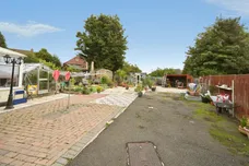 Luttrell Gardens, Leeds