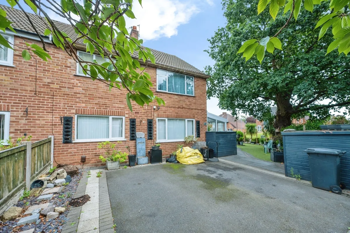 Oakenshaw Road, Redditch
