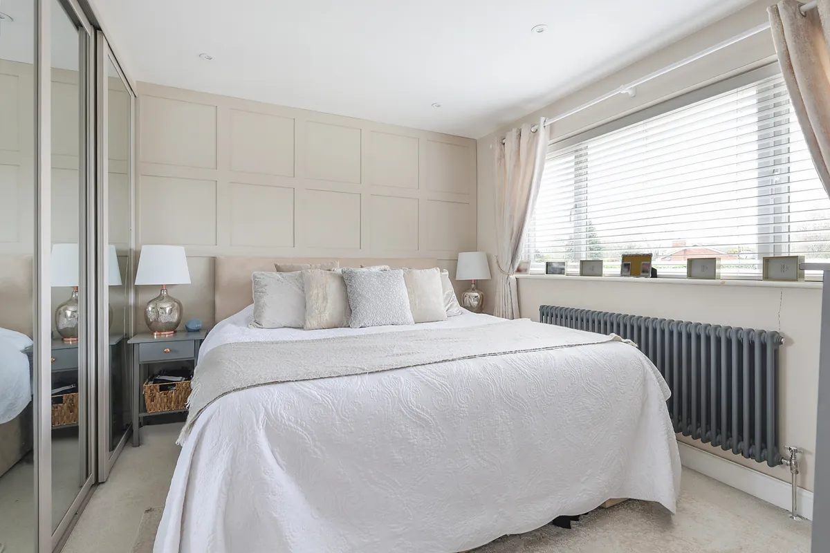 Longbridge Walk, Horley, Surrey, RH6