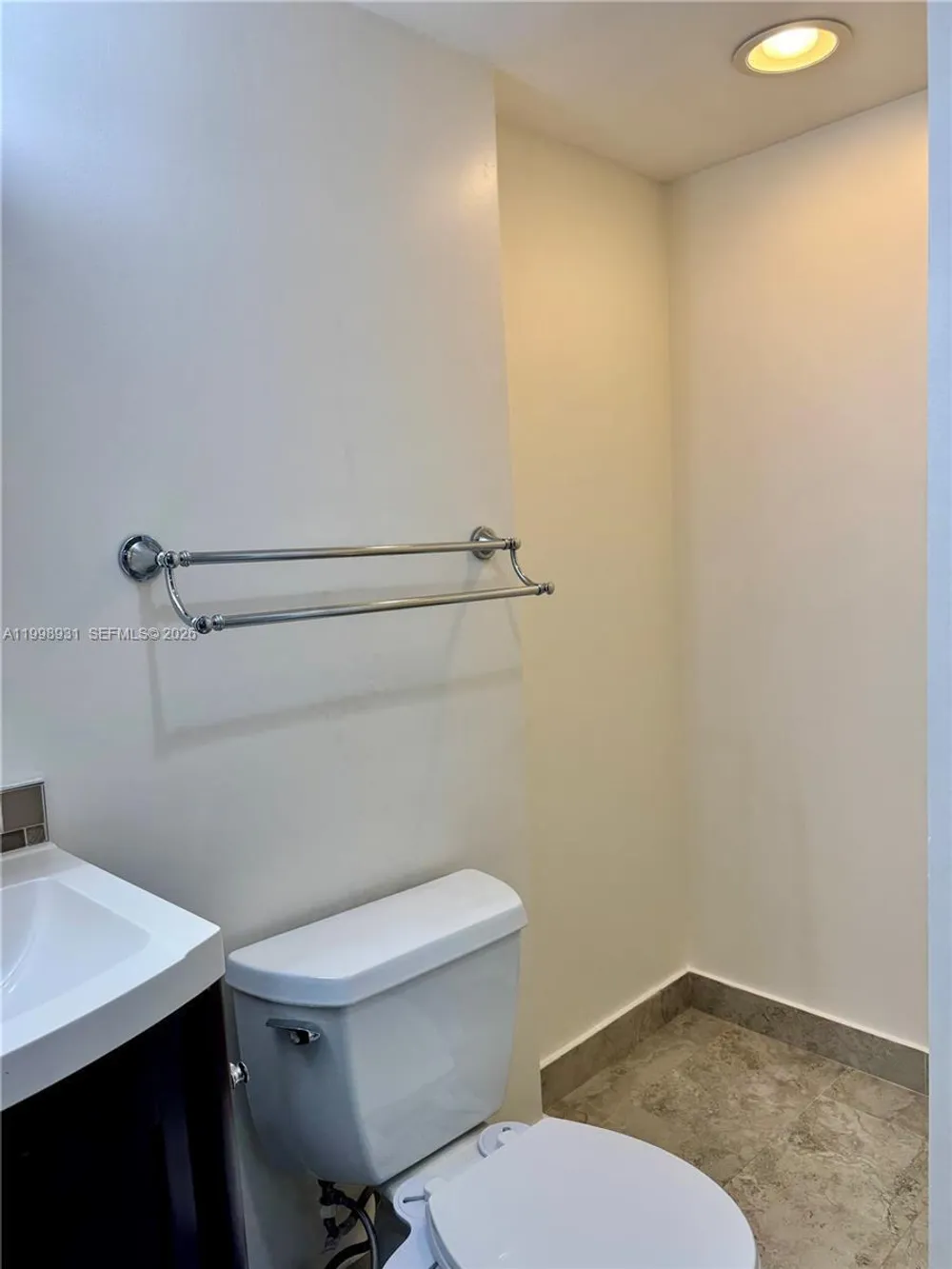 2780 NE 183rd St, Aventura, FL 33160