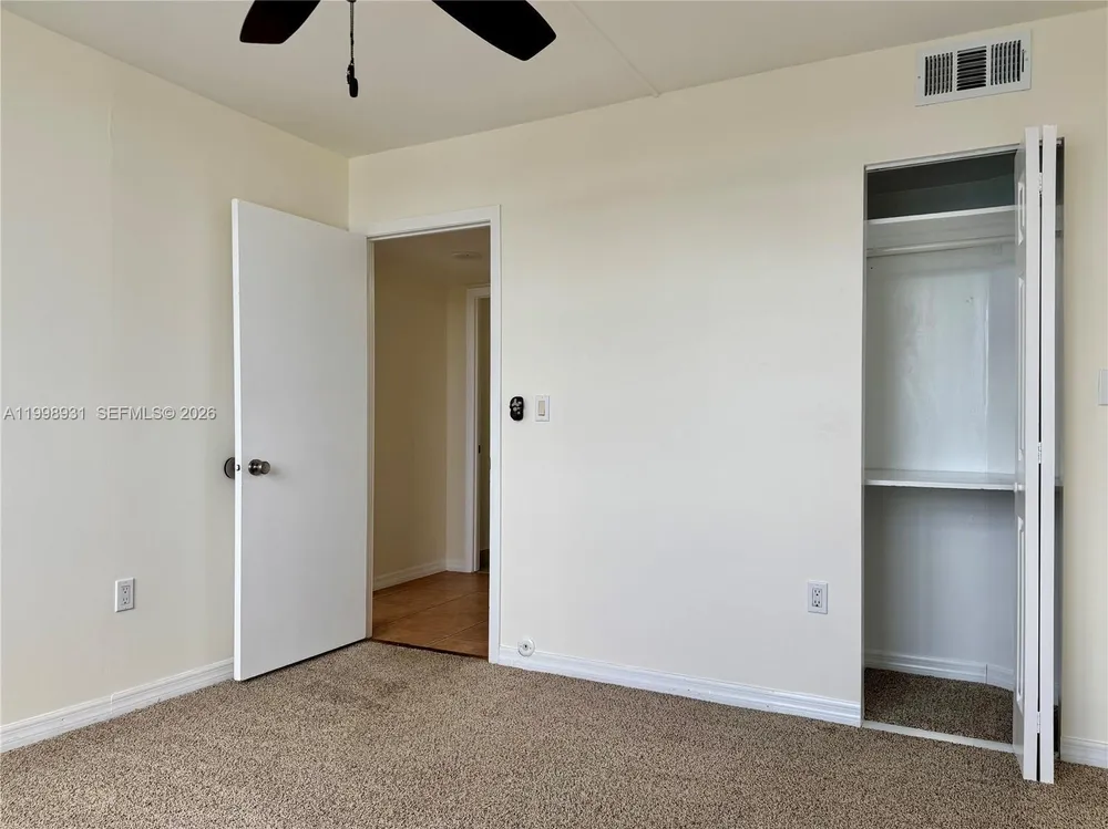 2780 NE 183rd St, Aventura, FL 33160