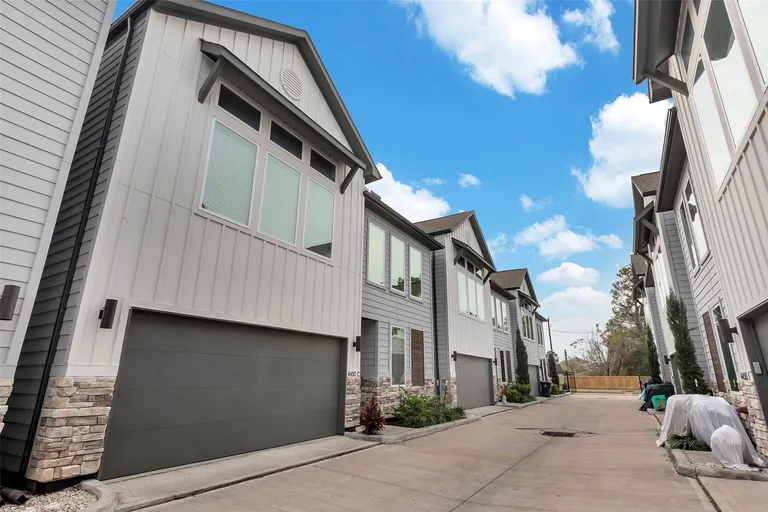 4450 W Tidwell Rd, Houston, TX 77091