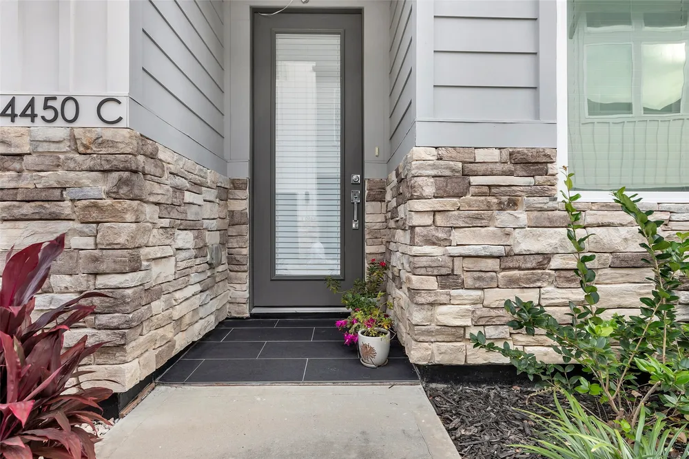 4450 W Tidwell Rd, Houston, TX 77091