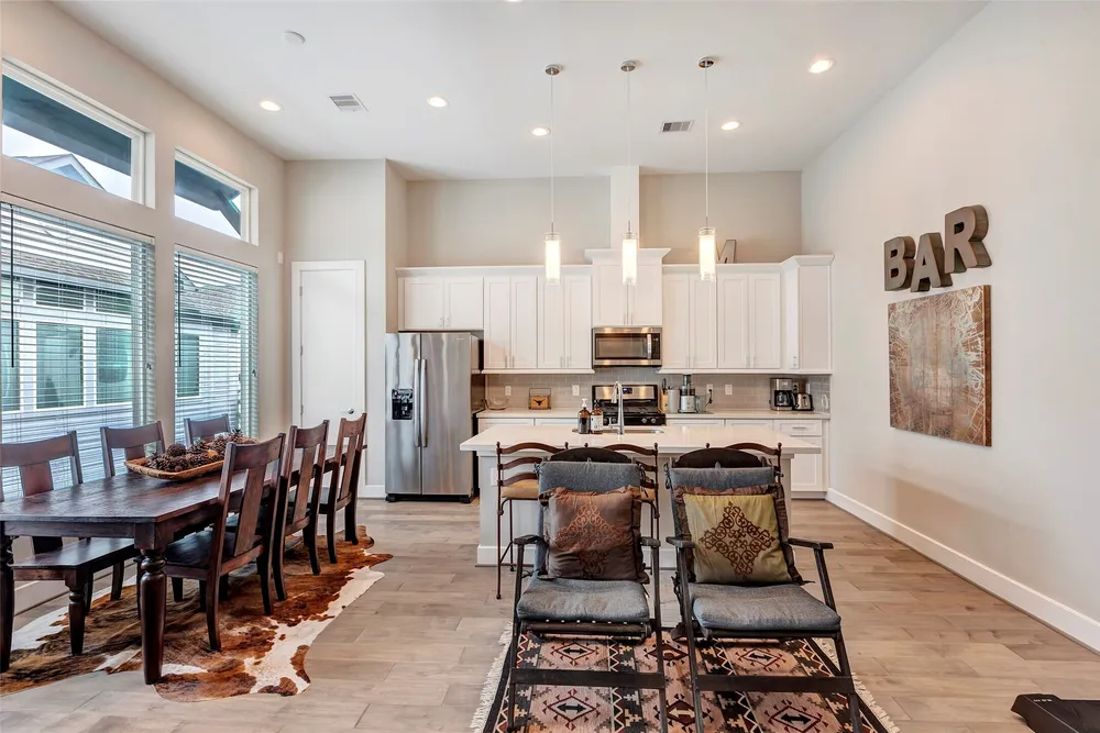 4450 W Tidwell Rd, Houston, TX 77091
