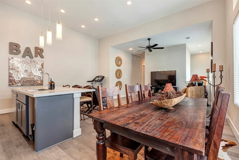 4450 W Tidwell Rd, Houston, TX 77091