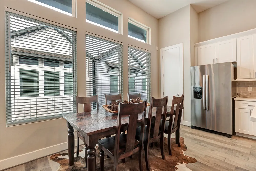 4450 W Tidwell Rd, Houston, TX 77091
