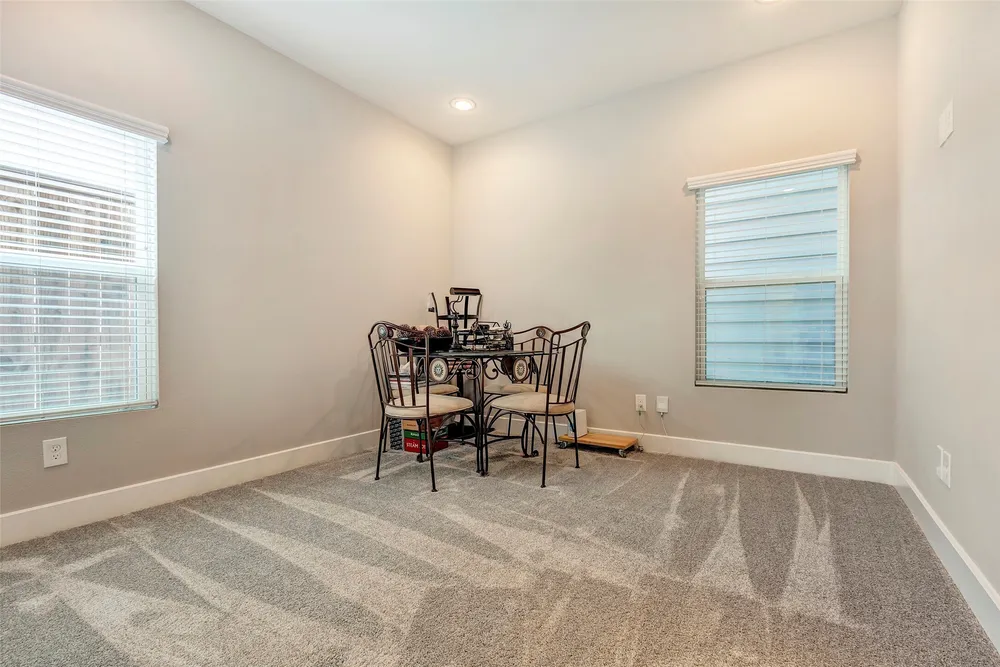 4450 W Tidwell Rd, Houston, TX 77091