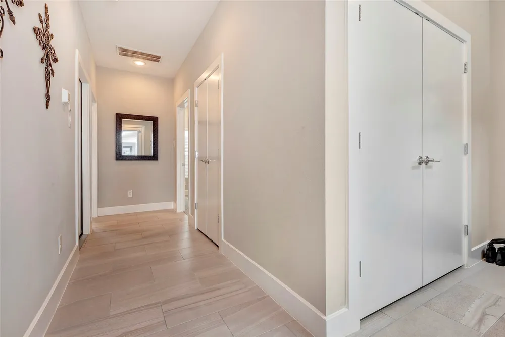 4450 W Tidwell Rd, Houston, TX 77091