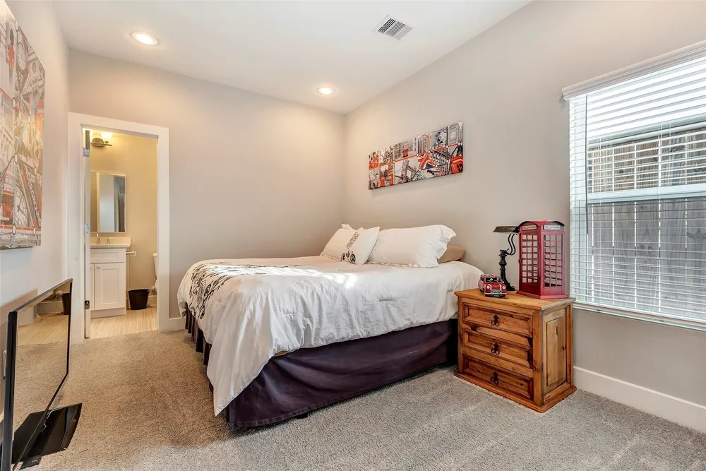 4450 W Tidwell Rd, Houston, TX 77091