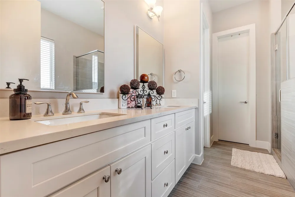 4450 W Tidwell Rd, Houston, TX 77091