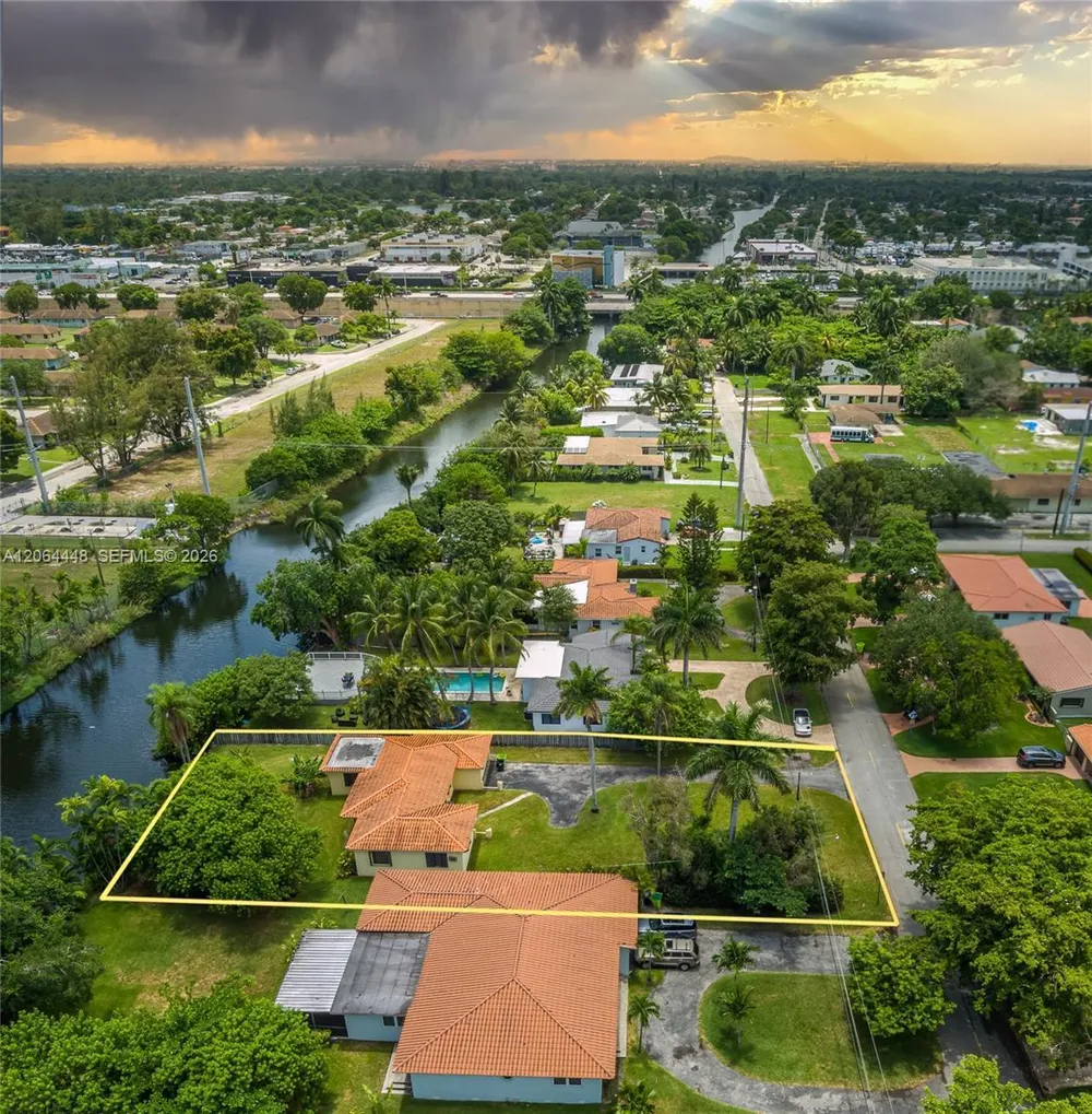 400 NW 87th St, El Portal, FL 33150