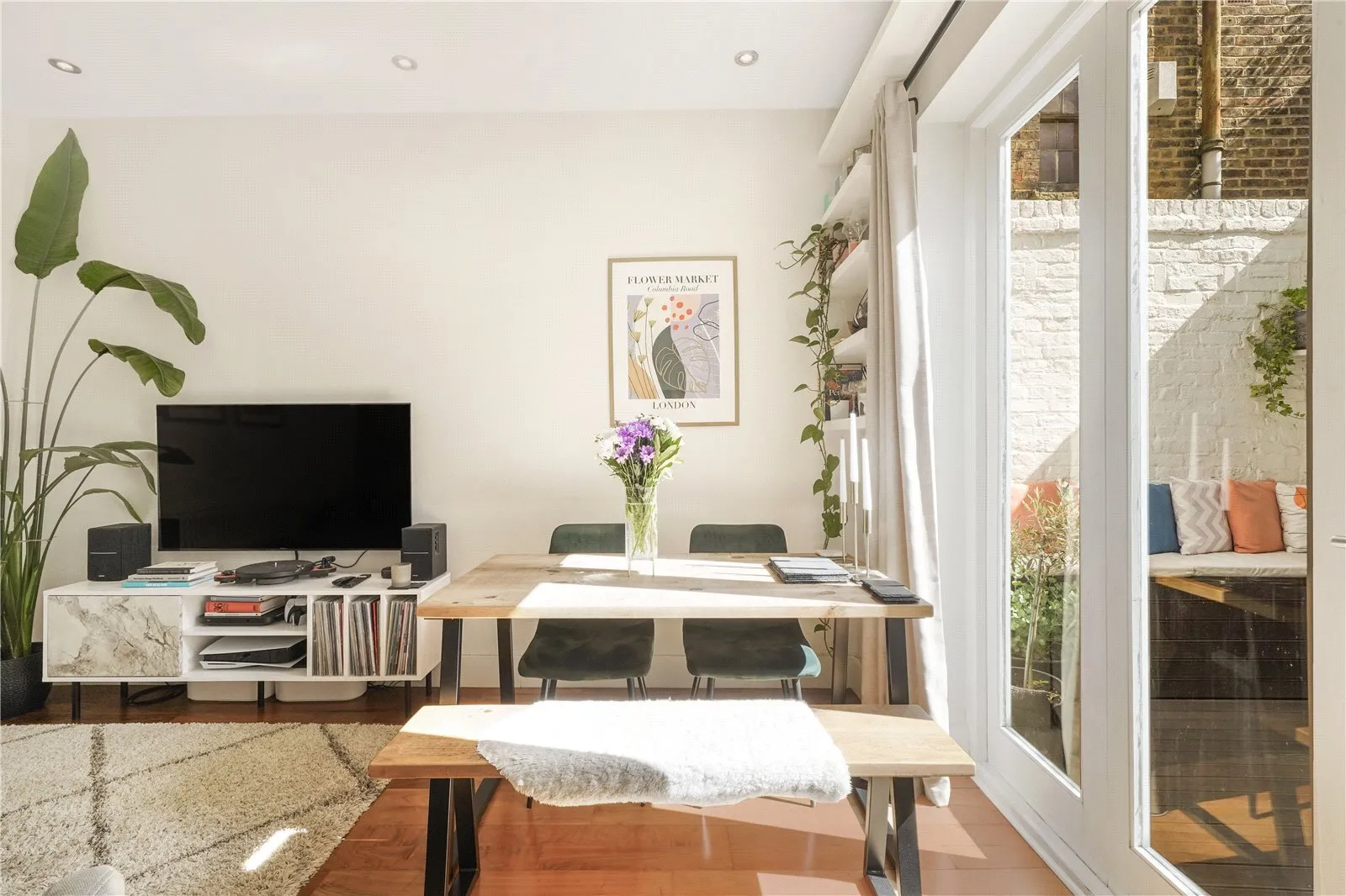 Furlong Road, Islington, London, N7