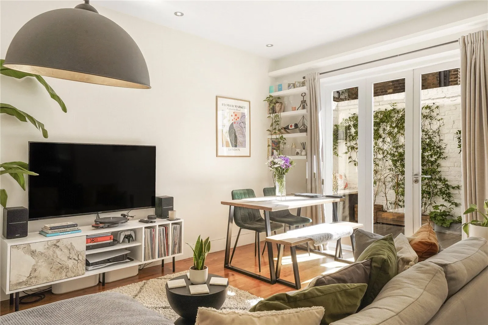 Furlong Road, Islington, London, N7