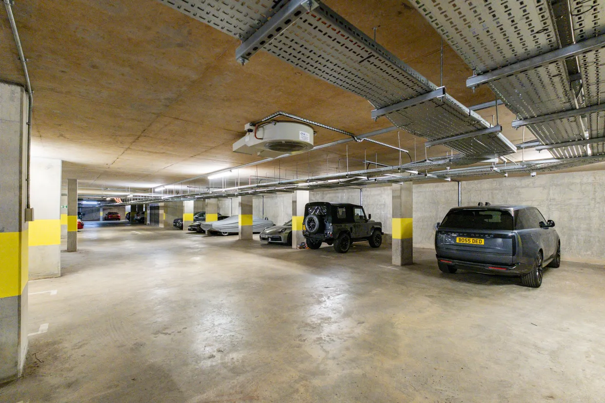 Woodside Avenue, London, N10 photo 20