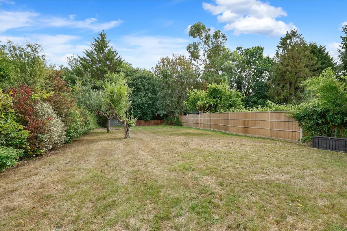 London Road South, Merstham, Redhill, Surrey, RH1