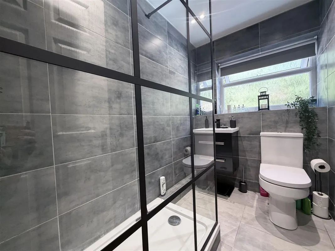 Grove Court, Headingley, LS6