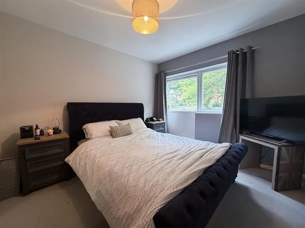 Grove Court, Headingley, LS6