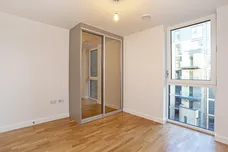 Baltic Avenue Brentford TW8, EPC B photo 5