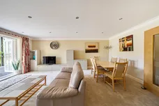 Robin Hill, Maidenhead