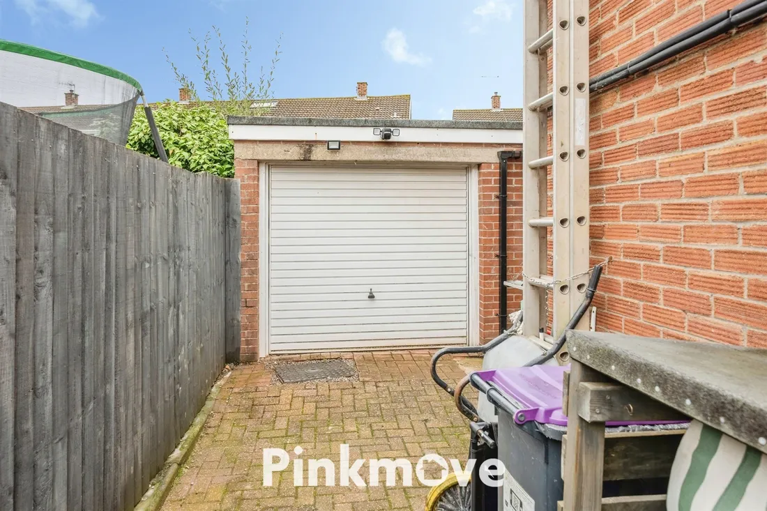 Property photo 32