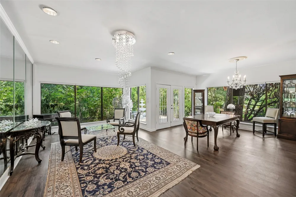 9400 Doliver Dr, Houston, TX 77063