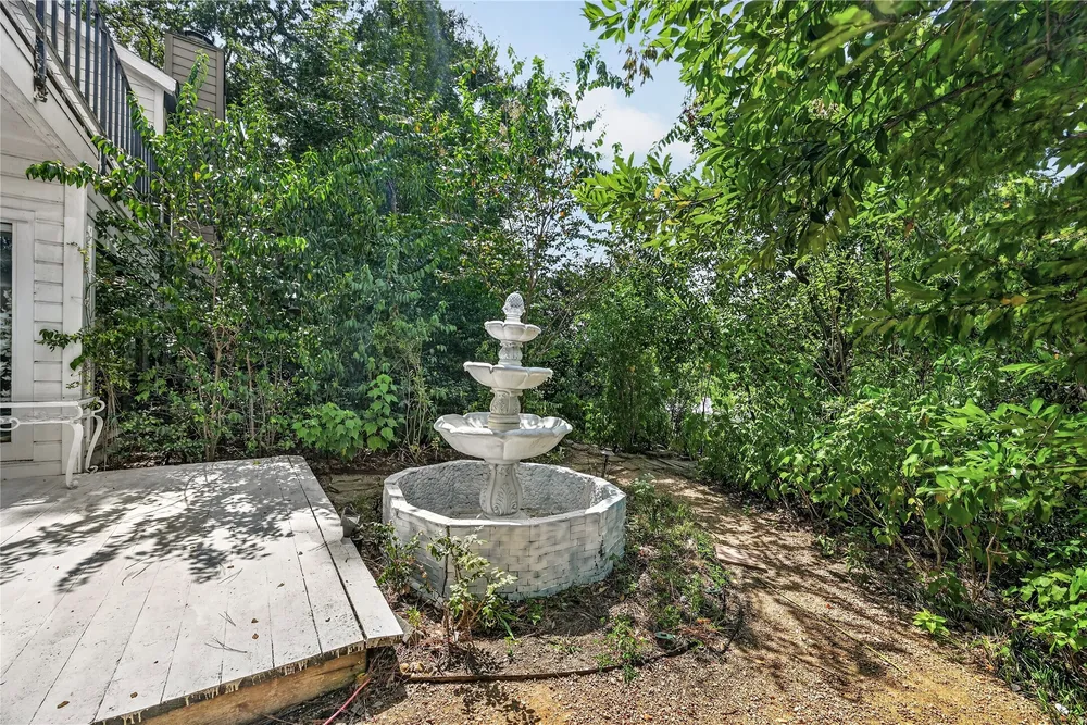 9400 Doliver Dr, Houston, TX 77063