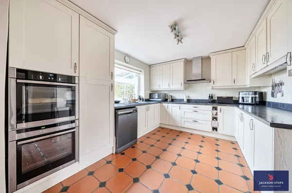Courteenhall Road, Blisworth, NN7 photo 5