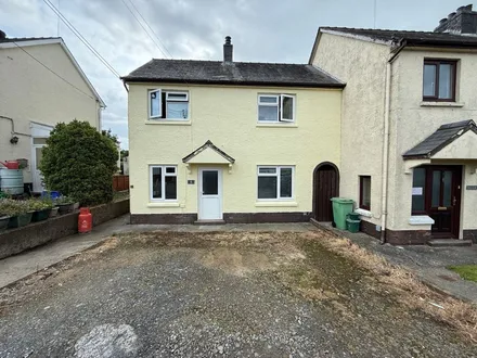 Cross Inn, Near New Quay, SA44