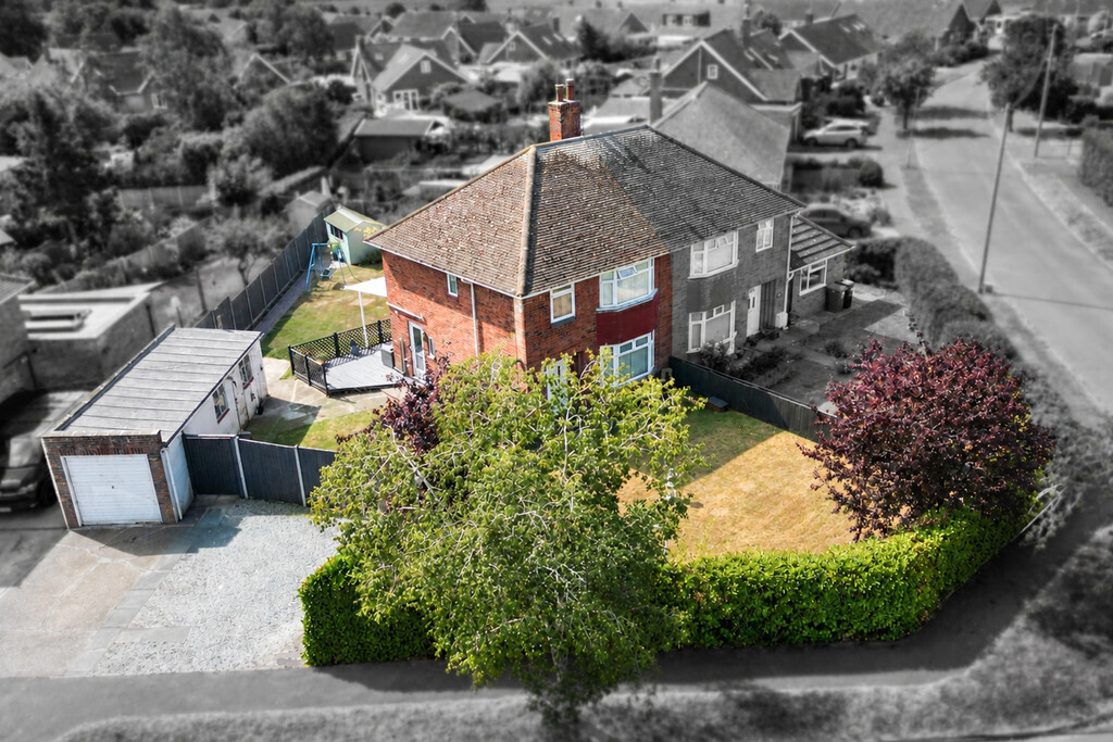 Queens Drive, Halesworth Image 4