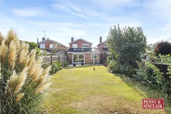 Elizabeth Road, Henley-on-Thames, Oxfordshire, RG9